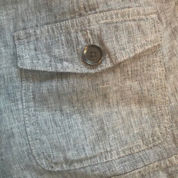 Express grey/white knit button from shorts - Picture 4 of 10